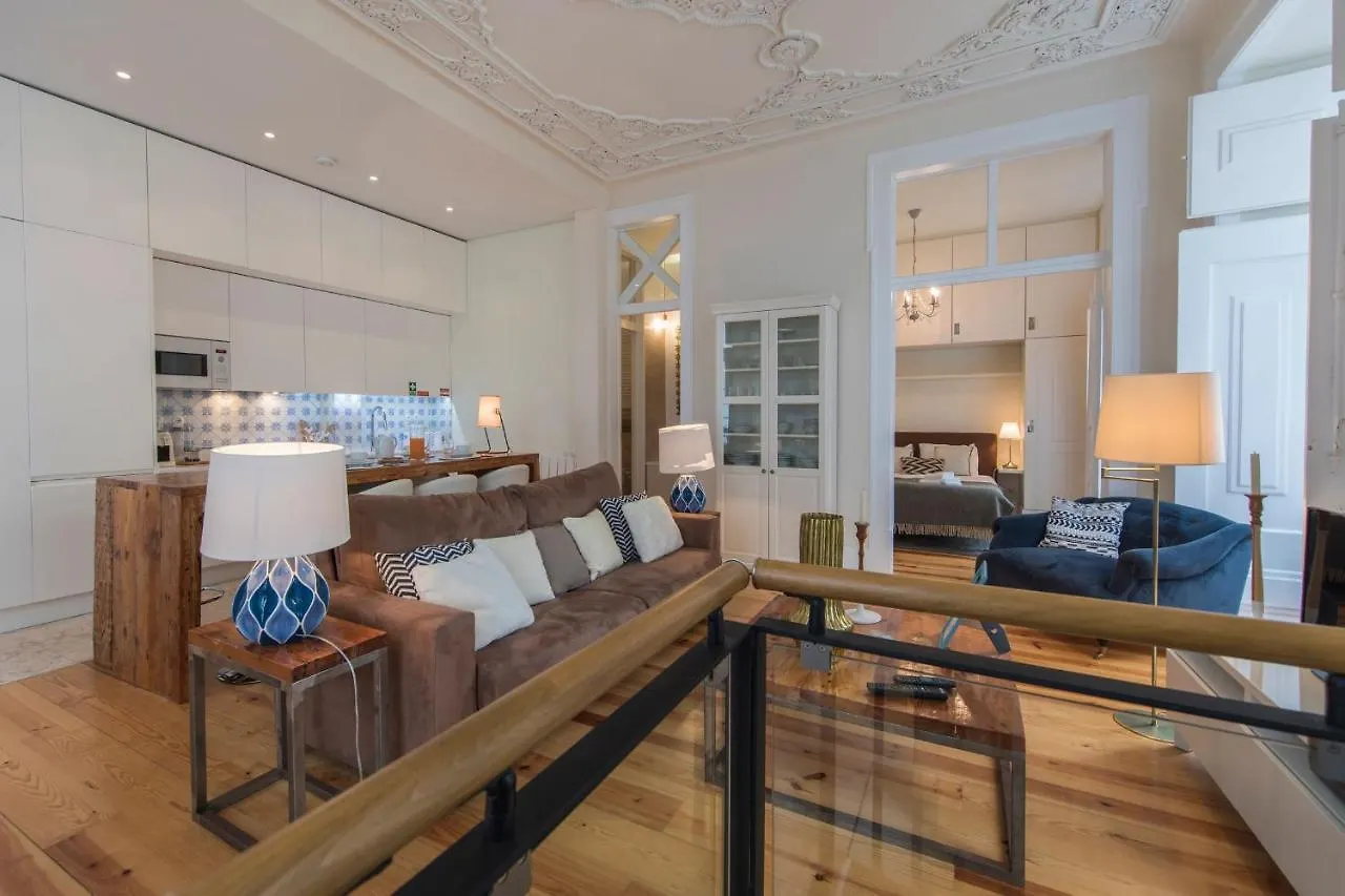 Lovelystay - Cozy Duplex Home In Alfama Lisboa 0*,