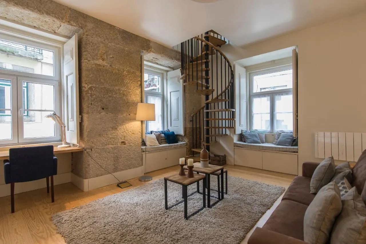 Lovelystay - Cozy Duplex Home In Alfama Lisboa البرتغال