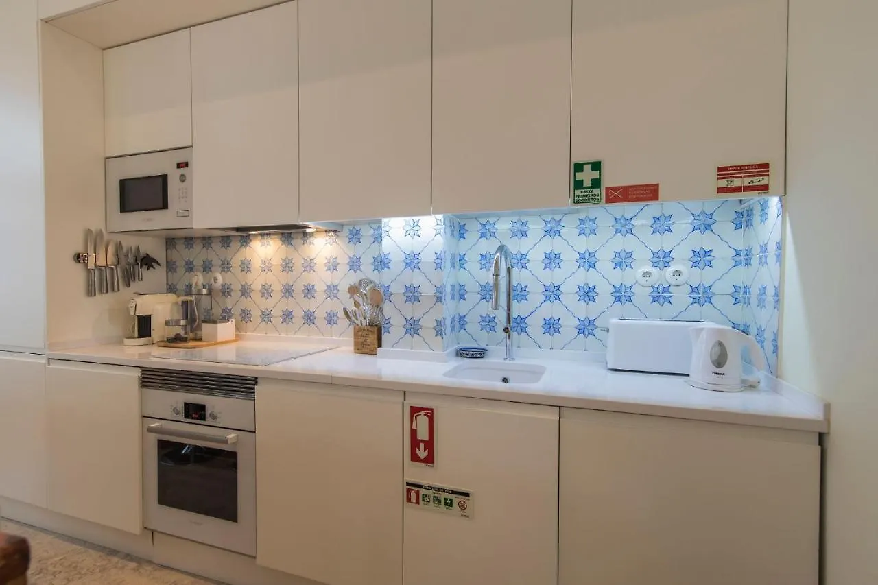 ליסבון Lovelystay - Cozy Duplex Home In Alfama 0*,  פורטוגל